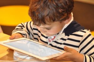 Screen Time Linked to Lower Brain Development in Preschoolers - Austin TX Chiropractor Near Me